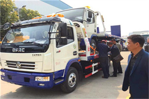 越秀区汽车道路救援拖车价格